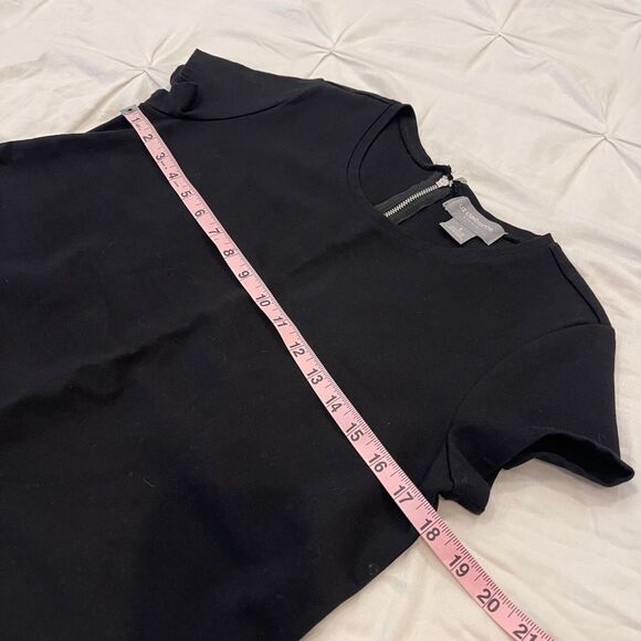 Liz Claiborne Studio Black Short Sleeve Top with Half Zip Back Size Small - Picture 3 of 8